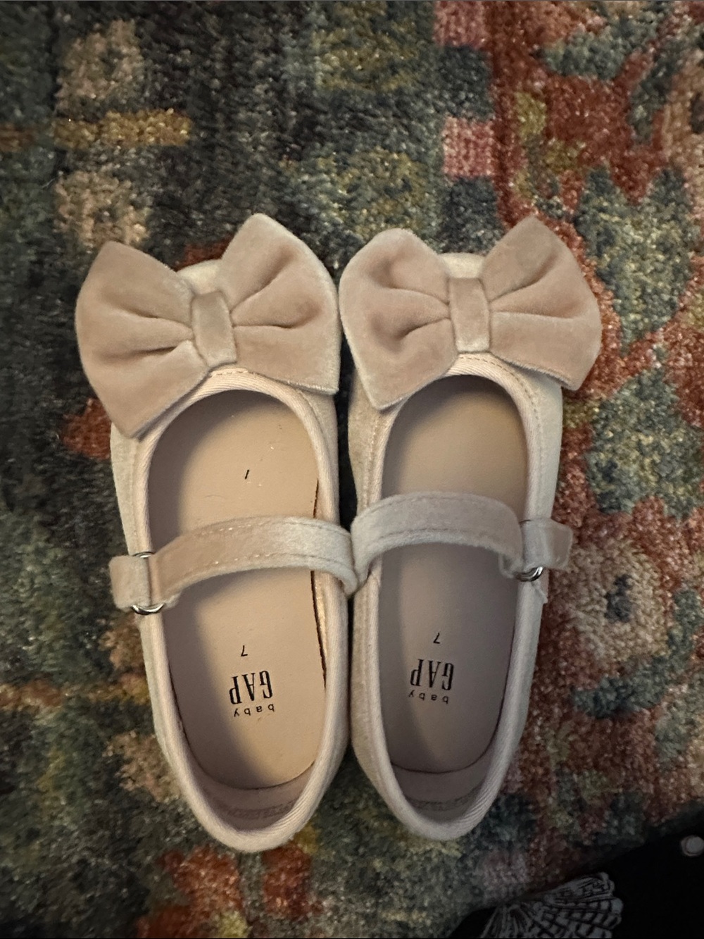 GAP Girls Cream Bow Mary Jane Shoes